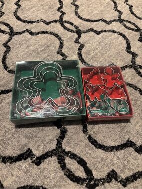 Gingerbread & Holiday Cookie Cutter Set - Red and Green